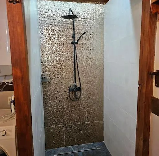 Hobbit House Villa Beli