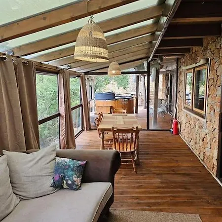 Hobbit House Villa Beli