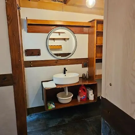 Hobbit House Villa *