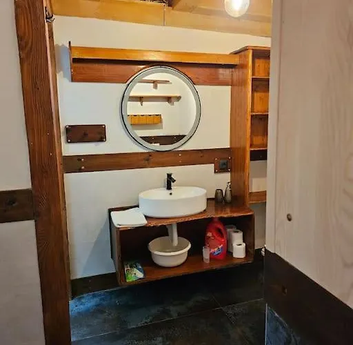 Hobbit House 别墅 *