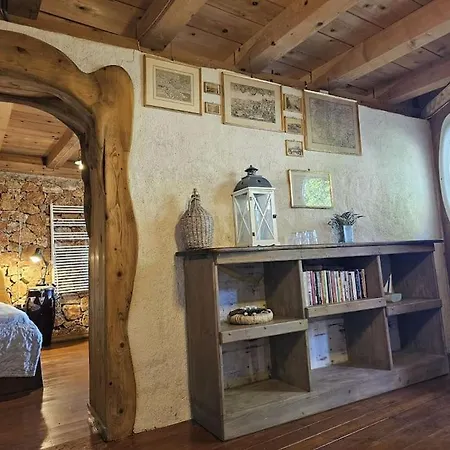 Hobbit House Villa Beli